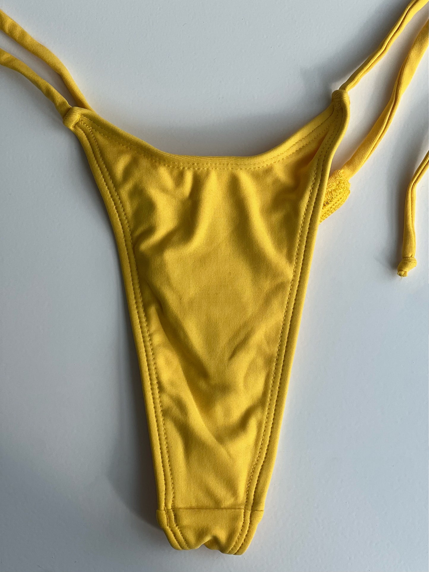 THE BRASILEIRA BIKINI THONG